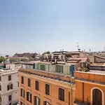 Floor 6 By Dot Suites