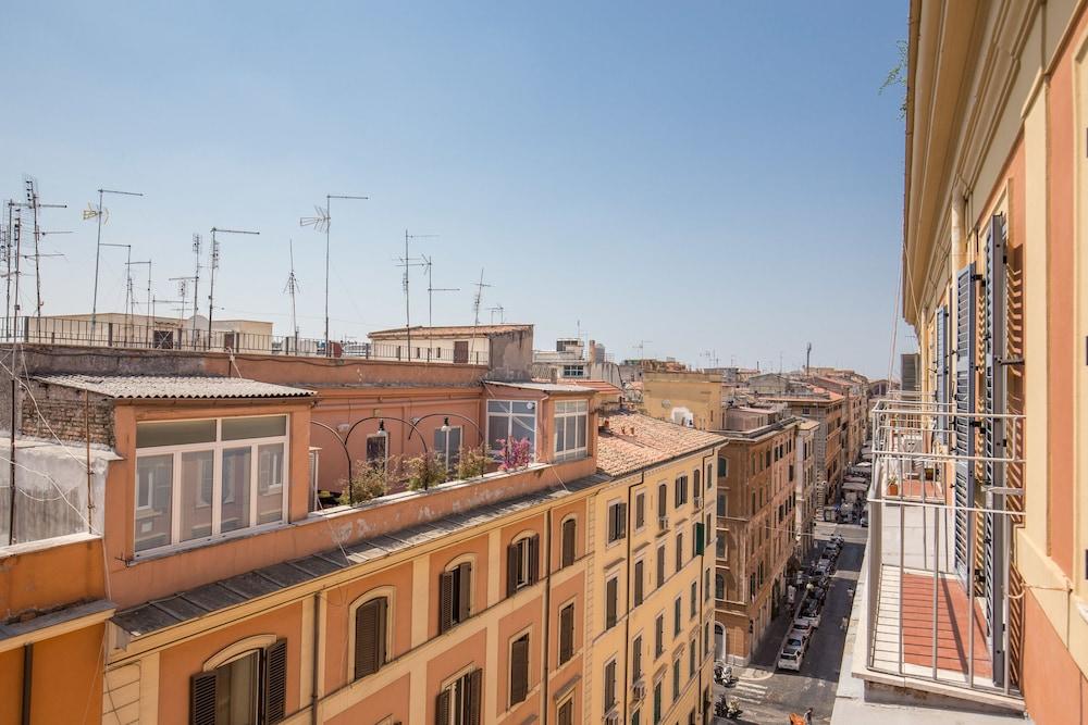 Affittacamere Floor 6 By Dot